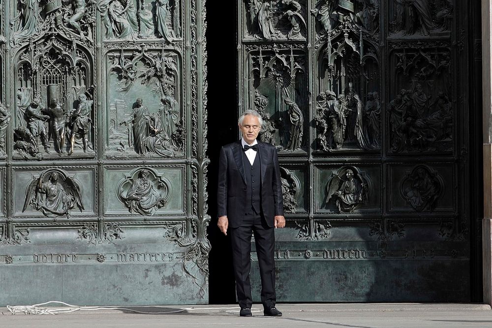 Watch Andrea Bocelli Sing 'Amazing Grace' In Empty Milan Cathedral