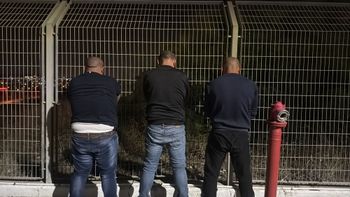 שלושת החשודים שנעצרו בחשד לרצח בני משפחתם ברהט, 21.11.25