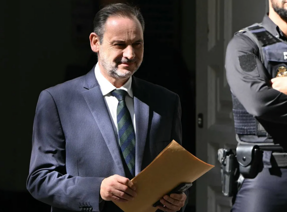 AI José Luis Ábalos
