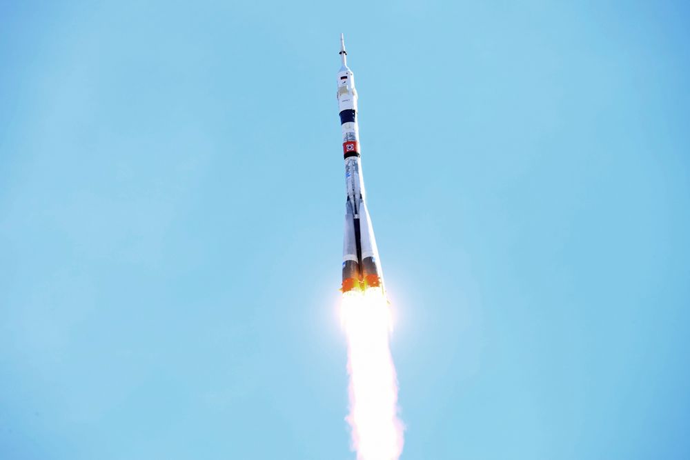 Illustration - Le propulseur de fusée Soyouz-2.1a avec le vaisseau spatial Soyouz MS-17 transportant un nouvel équipage à la Station spatiale internationale (ISS) décolle au cosmodrome de Baïkonour loué par la Russie, au Kazakhstan, le 14 octobre 2020