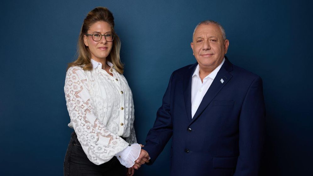 עדי אלטשולר לצד גדי איזנקוט