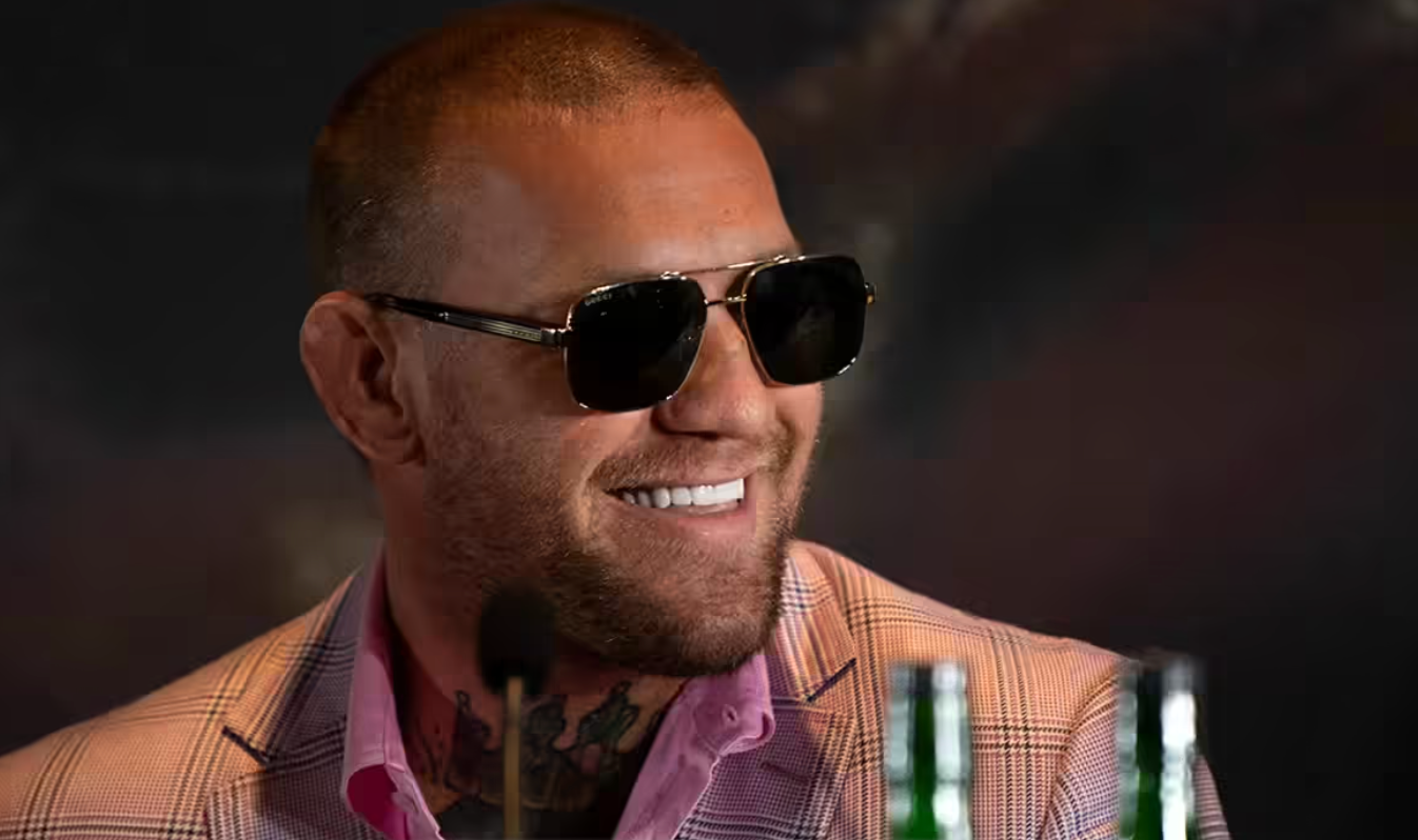 Conor McGregor se retire de la présidentielle irlandaise et dénonce un "système truqué"