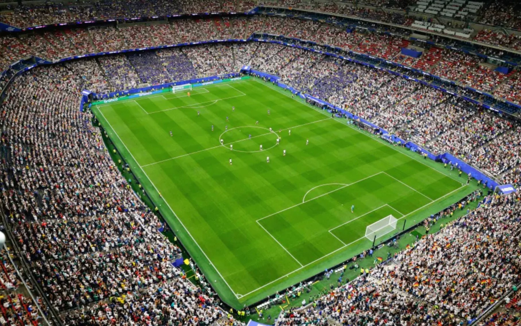 Mondial 2026 : la FIFA enquête sur un arbitre accusé d’un geste associé au suprémacisme blanc