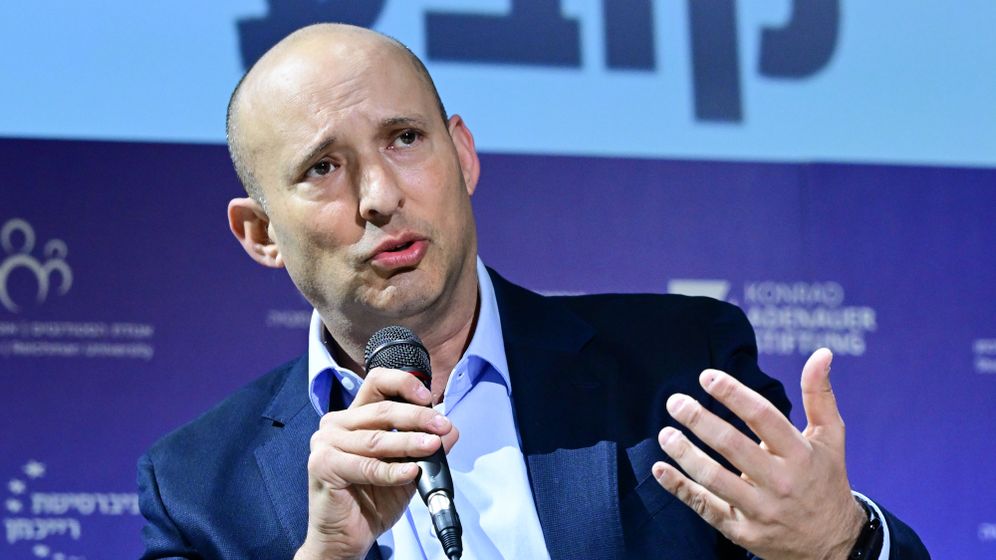 نفتالي بينيت