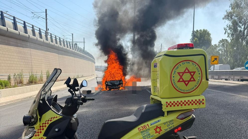 Un homme tué dans l’explosion de sa voiture sur l’autoroute Ayalon