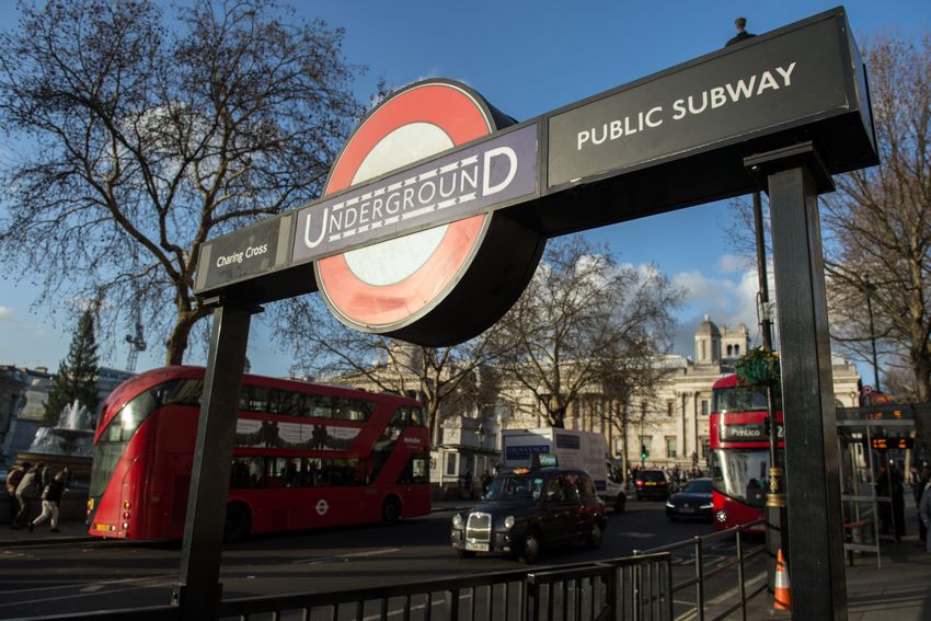 Illustration - Station de métro dans le centre de Londres, le 11 décembre 2018