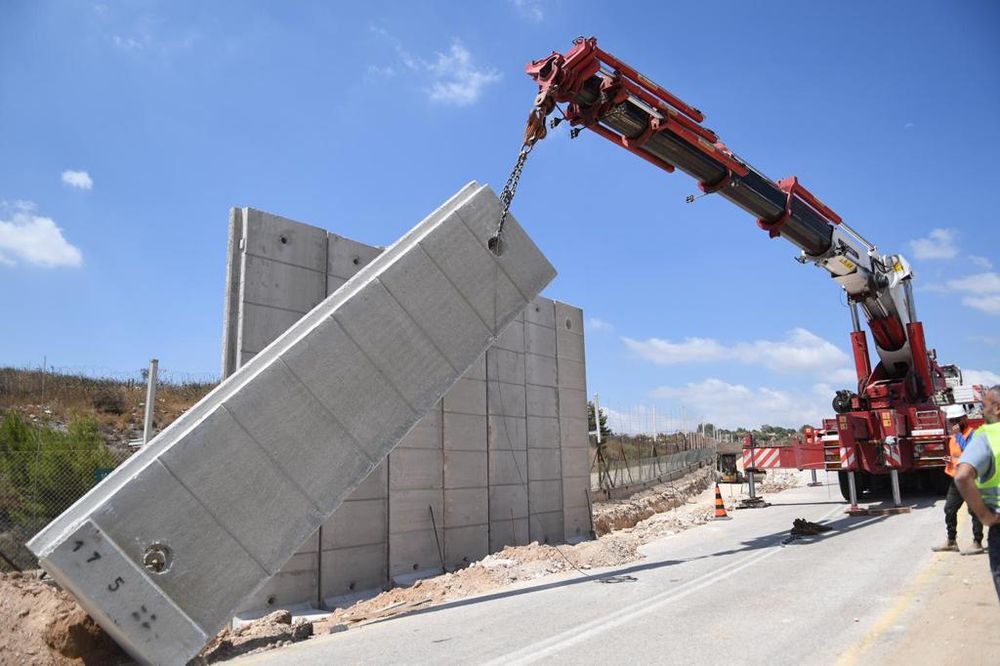 Construction of a new security barrier in the northern West Bank, June 21, 2022.