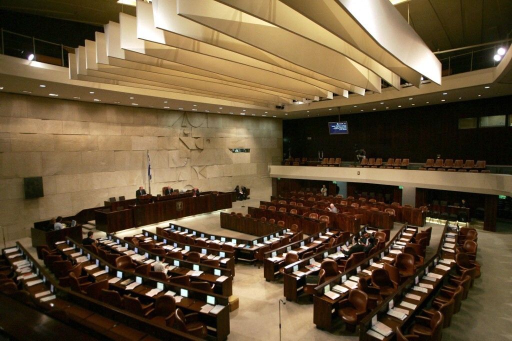 ما الذي يدفع مهاجر سوري الى إلقاء قنبلة في قلب الكنيست ؟