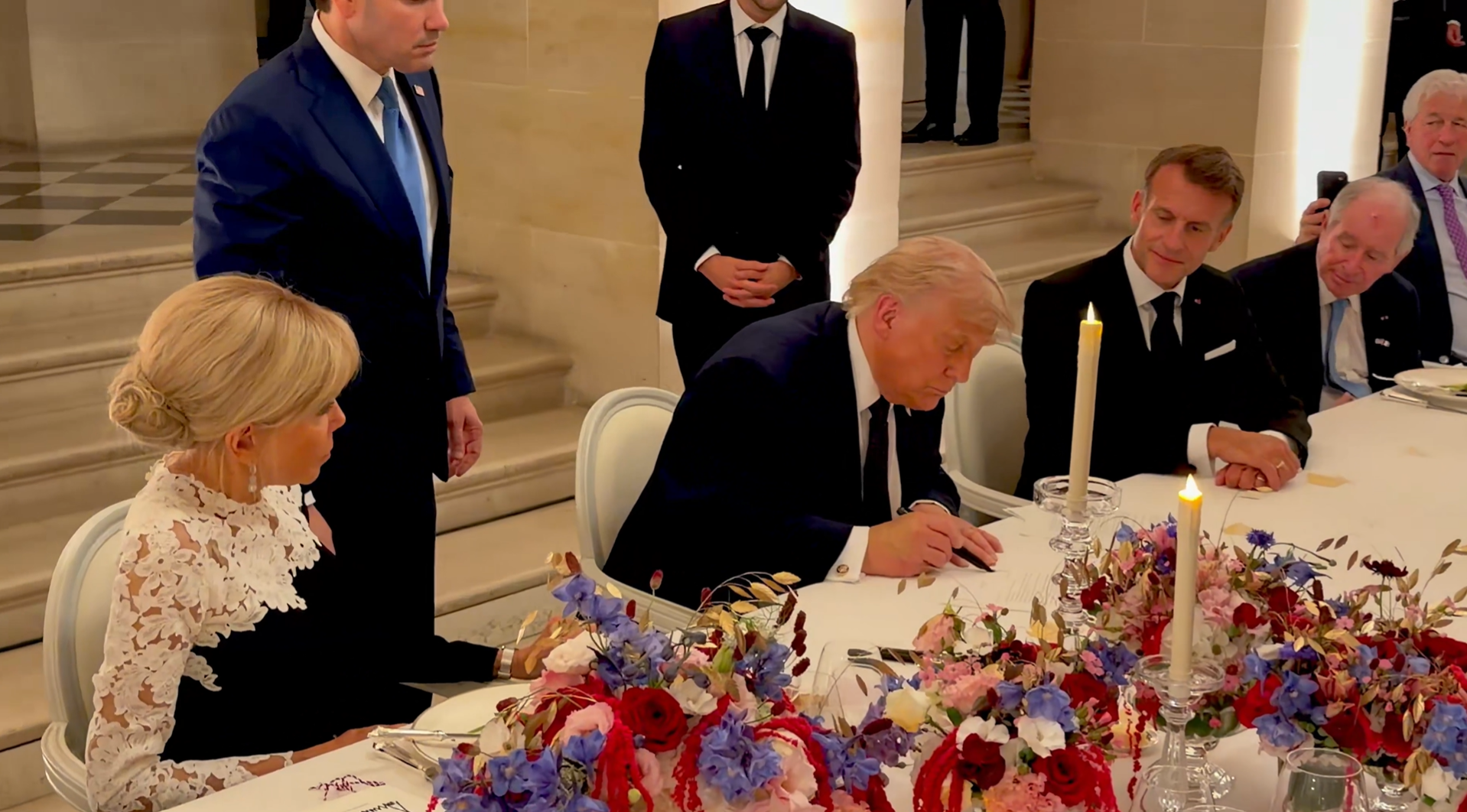 Les États-Unis et l'Iran ont officiellement signé le « mémorandum d'Islamabad »