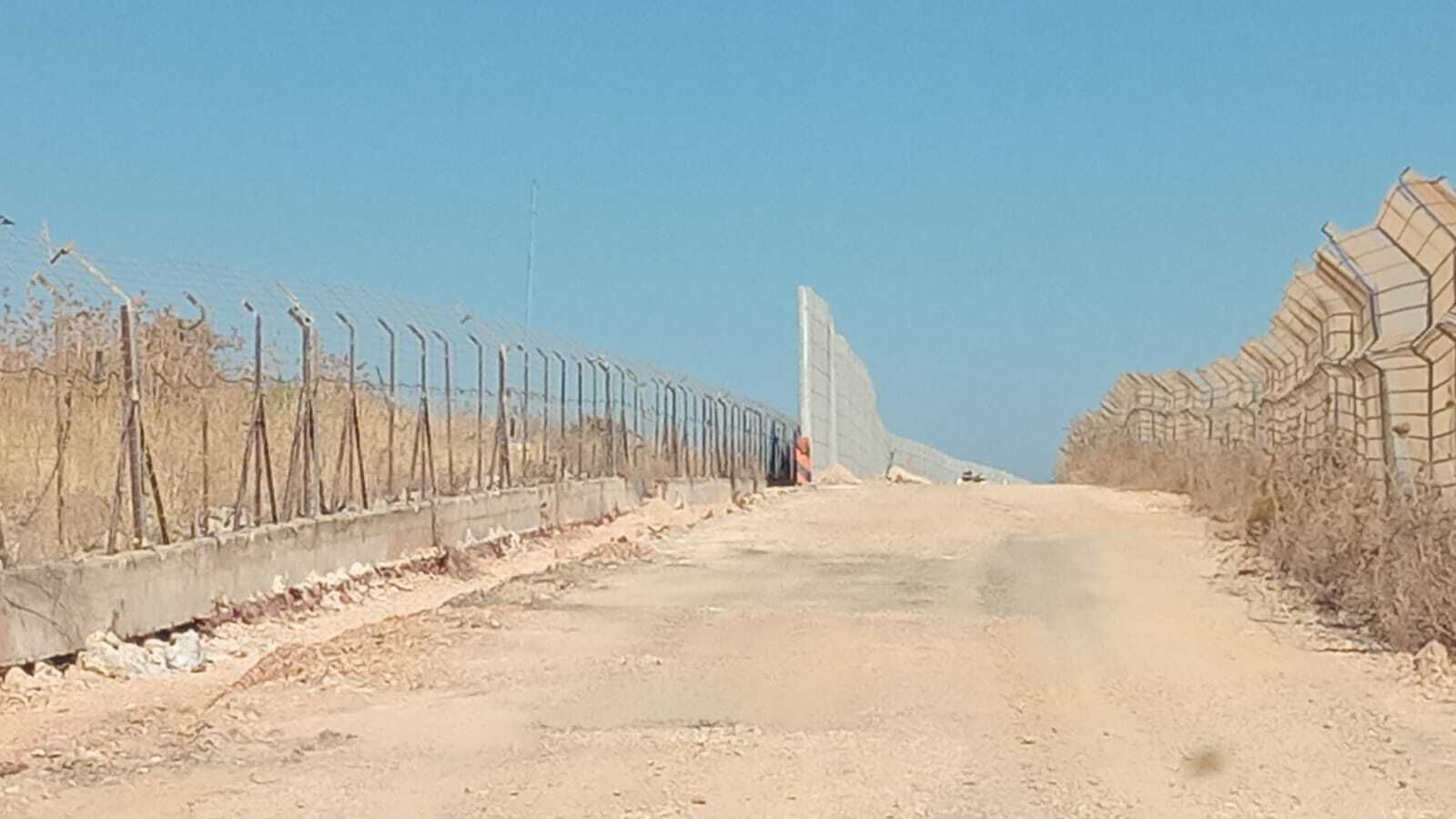 Tsahal construit un mur de béton à la frontière libanaise