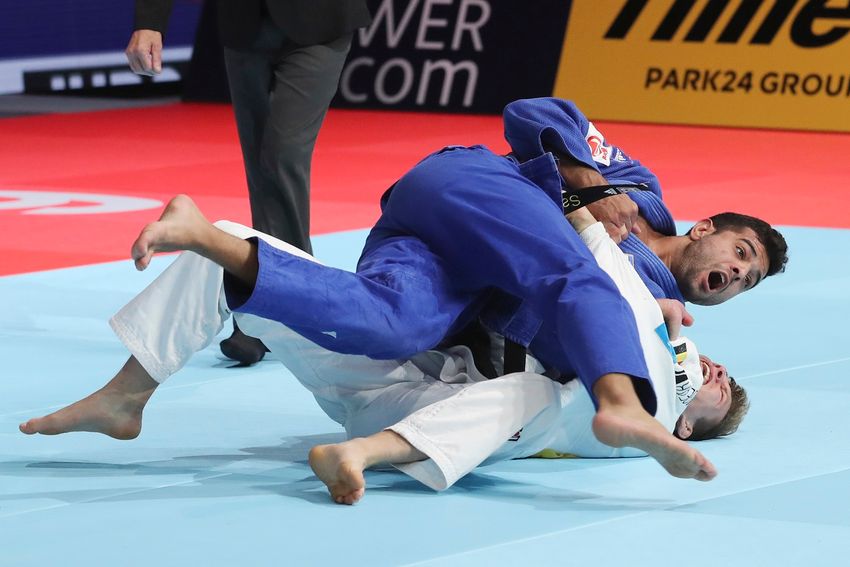 i24NEWS - Israeli judoka Sagi Muki wins gold medal at ...