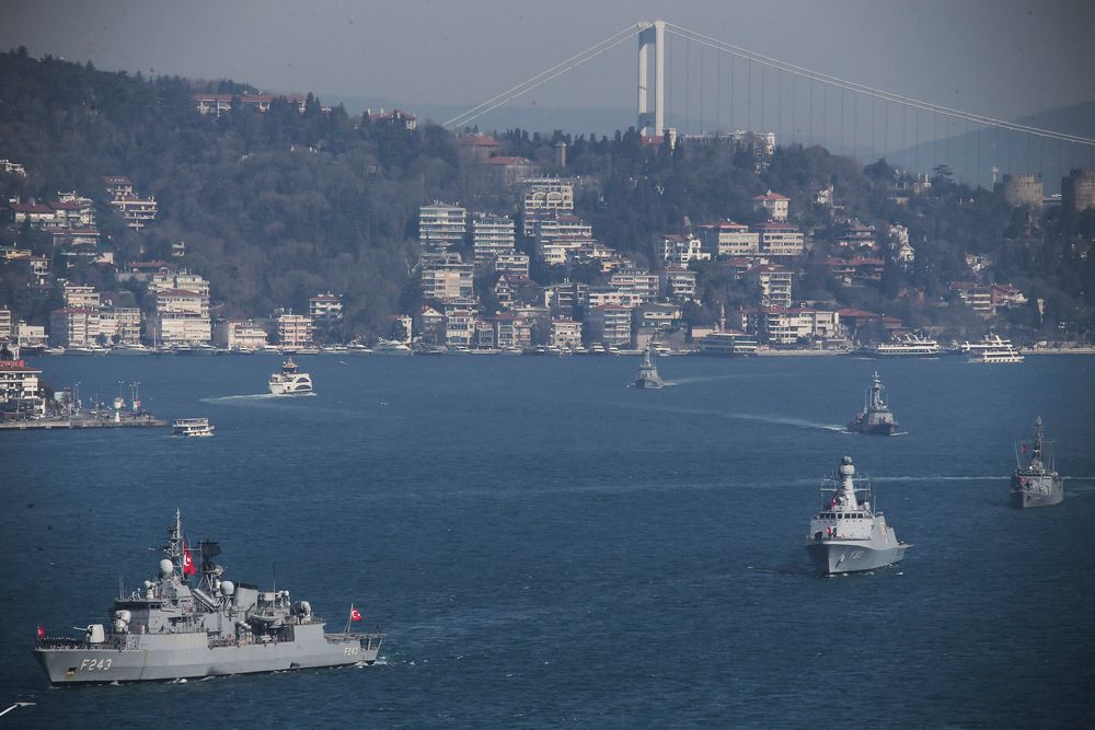 Méditerranée La Turquie Effectue Des Exercices Militaires Dans Un