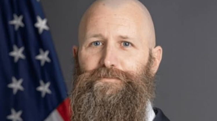 جدل في الأردن بعد رفض عائلة الضمور استقبال السفير الأميركي "أبو لحية"