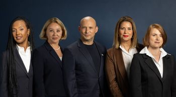 Naftali Bennett, a décidé d’intégrer quatre nouvelles candidates à sa liste pour la Knesset : Orly Harel, Bruria Naim Arman, Esti Ayalon Kobo et Olesia Kantor.