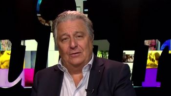 L'acteur Christian Clavier dans le magazine Culture