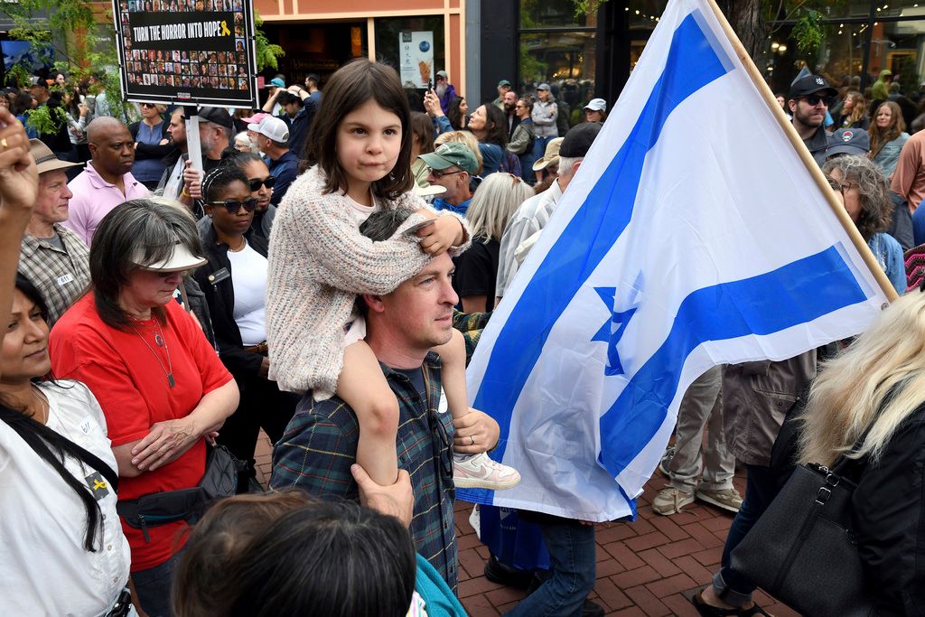 Enquête : l'identité juive se renforce en Israël, mais le lien avec la diaspora s'effrite